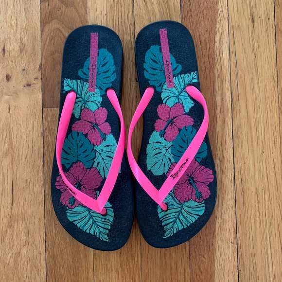 Flip flops - Picture 2 of 3
